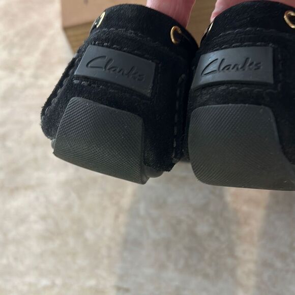 Clarks Black Suede Driving Loafers - Picture 4 of 7
